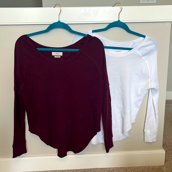2 Aritzia tna Knit Long Sleeve Shirts - Picture 1 of 5